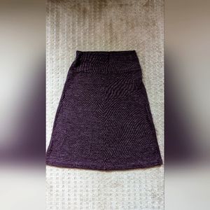 Elegant LOFT burgundy midi skirt Size S